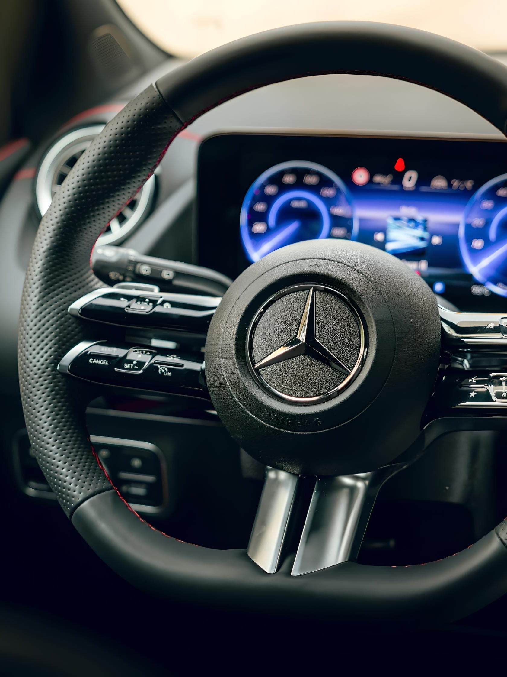 custom-slideshow-image-mobile-block_3qAKxD